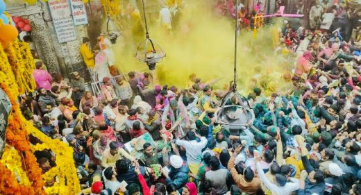 मथुरा होली महोत्सव में जाने से पहले ध्यान में रखें ये बातें, नहीं तो हो सकता है नुकसान